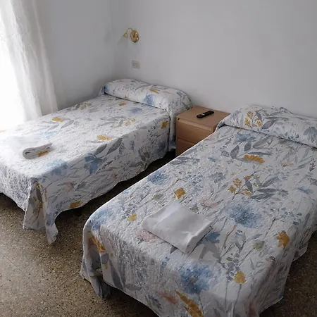 Pension Glorioso ゲストハウス Picaraña